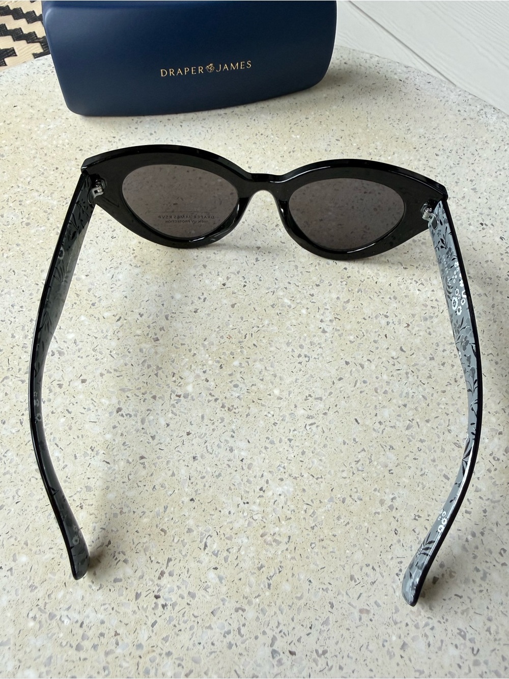 Draper James RSVP Women’s Black Cat-Eye Sunglasses DJ9019 - Picture 3 of 10